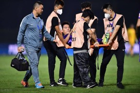 包含风云突变山东男篮今晨伤情更新，社区盾版图或变，气氛紧张，阵容厚度经受考验的词条-球速app下载