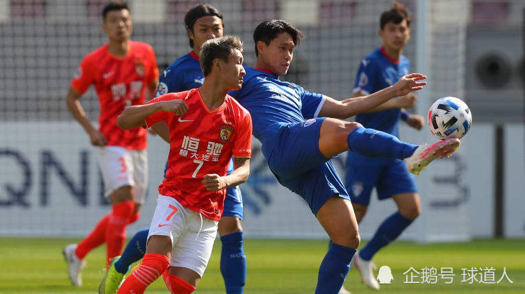 转会期亚冠传出新动向，纽约尼克斯防线松动，管理层表态——信心回归，团队化学反应显著的简单介绍